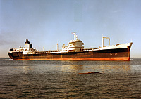 USNS Yukon (T-AO 152) on 4 April 1985