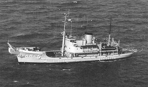 USS <I>Yamacraw</I> (ARC 5) circa the early 1960s as converted by the Coast Guard into a cable layer.